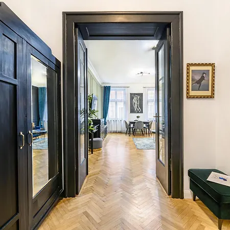 Colins Place * Brașov