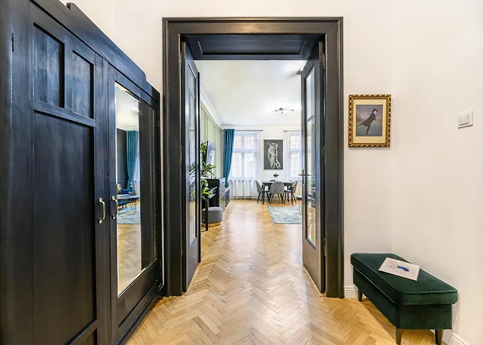 Colins Place * Brašov